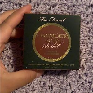 Too Faced Chocolate Gold Soleil Long Wear Bronzer